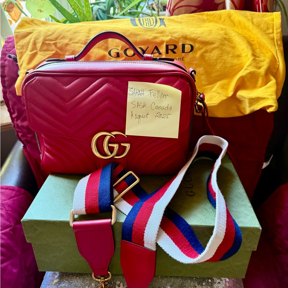 Gucci marmont handbag / crossbody